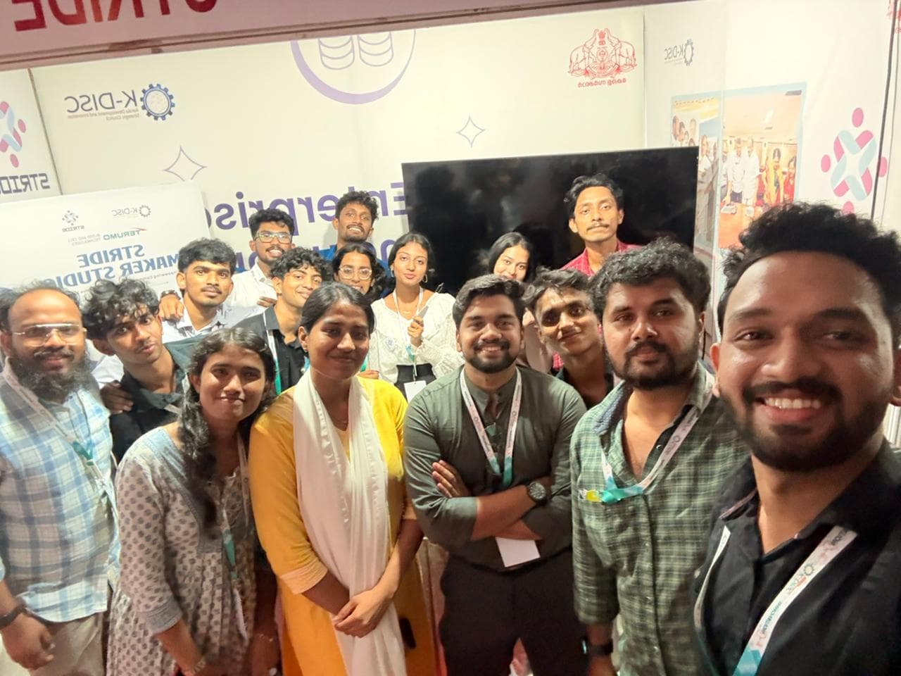 Shayen Thomas with STRIDE team members at K-DISC Innovation Day 2026